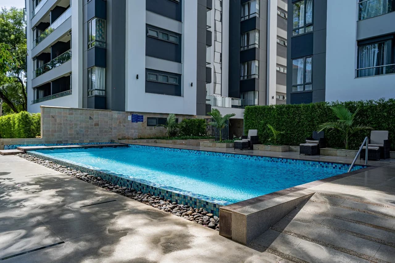 2-Bedroom Apartment Riverside Square — photo 2